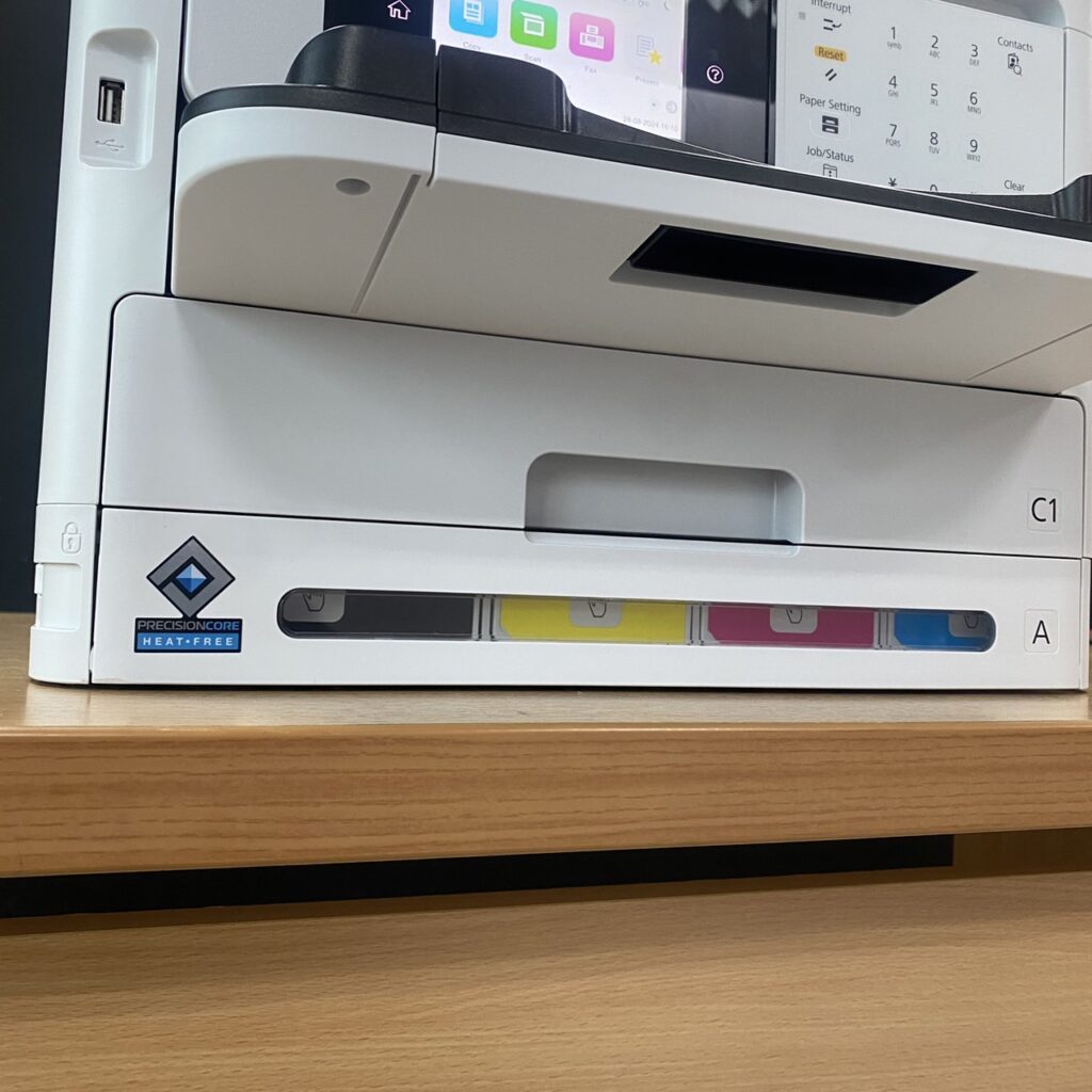 ถาดกระดาษล่าง และถาดใส่หมึก Epson workforce C5890