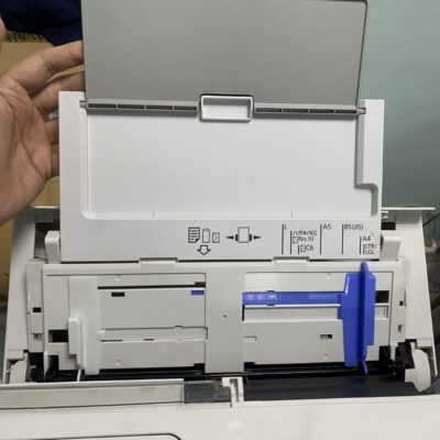 epson-ecotank-l6580-rear-paper-feeder-home-office ภาพถาดป้อนกระดาษด้านหลัง 80 แผ่นของ Epson EcoTank L6580 สำหรับงานเอกสารโฮมออฟฟิศที่เน้นประหยัดต้นทุน โดย uprintershop